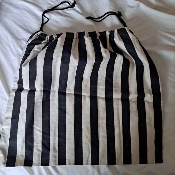 L.A.M.B. duster bag AUTOGRAPHED by Gwen Stefani 20.5x18 RARE - Picture 5 of 6